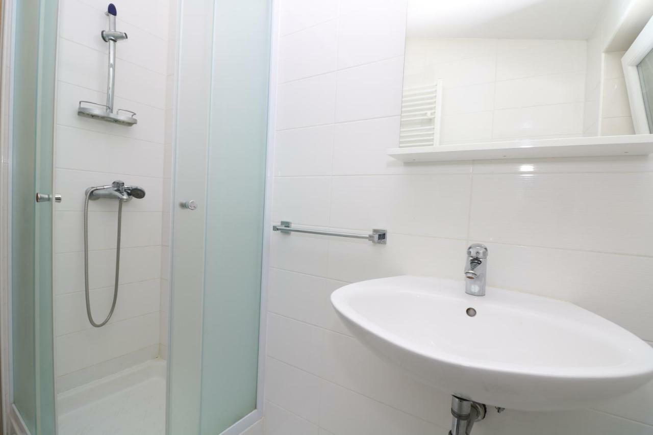 Double Rooms Jasna With Sea View Baska  Exterior photo
